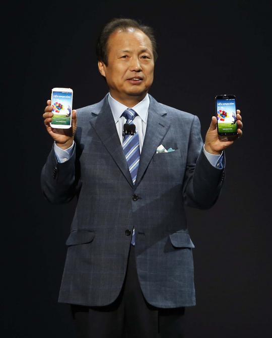 Kecanggihan fitur di peluncuran perdana Samsung Galaxy S4