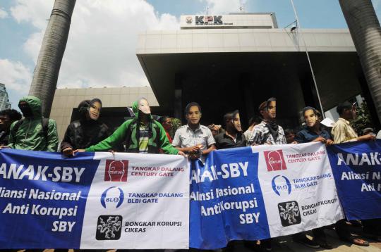 Sejumlah aktivis gelar unjuk rasa Ibas di KPK