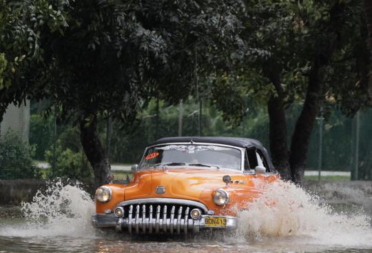 Mobil tua warnai kota Havana 