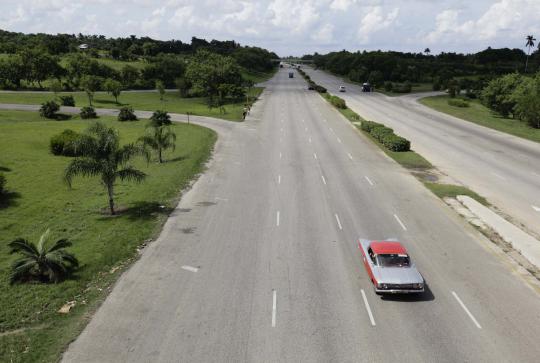 Mobil tua warnai kota Havana 