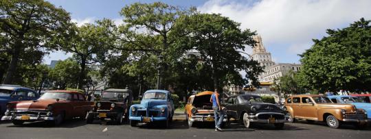 Mobil tua warnai kota Havana 