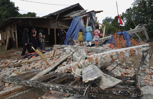 Belum miliki izin bangunan, sebuah gereja di Bekasi dihancurkan
