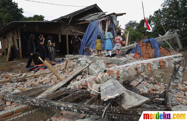 Foto : Belum miliki izin bangunan, sebuah gereja di Bekasi 