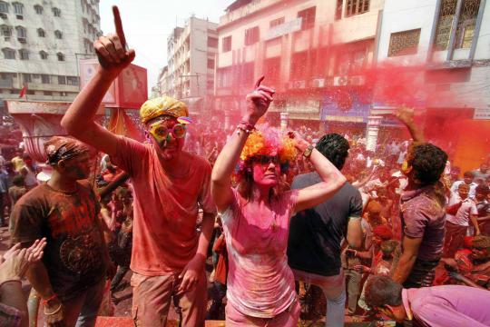 Warga India rayakan Festival Holi