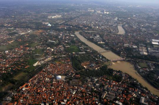 Sungai Cisadane tercemar limbah domestik