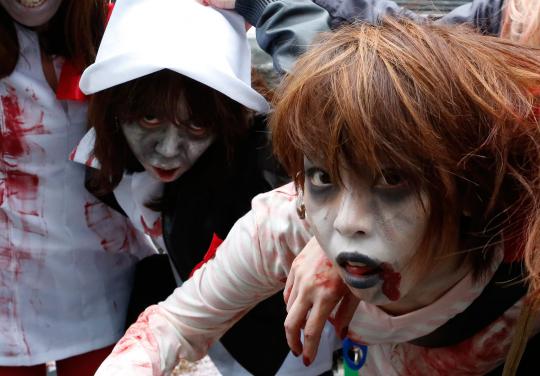 50 Warga Tokyo berubah jadi "Zombie"