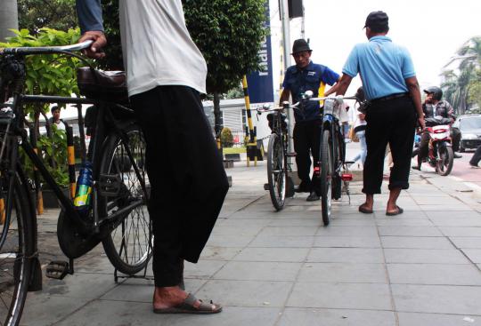 Era modern, ojek sepeda ontel masih diminati warga Jakarta