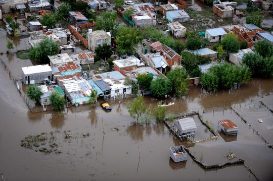 Banjir besar landa Argentina