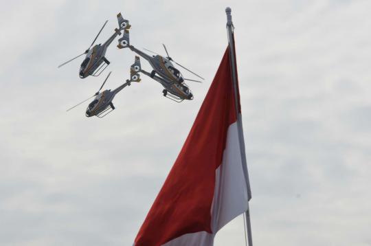 Atraksi "Elang Besi" meriahkan HUT TNI AU ke-67