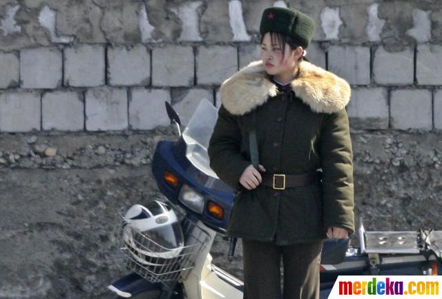 Foto : Mengintip kegiatan para tentara wanita Korea Utara 
