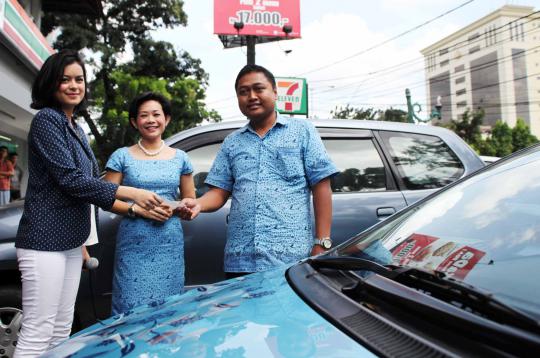 Pesan taksi Blue Bird kini bisa di 7 Eleven