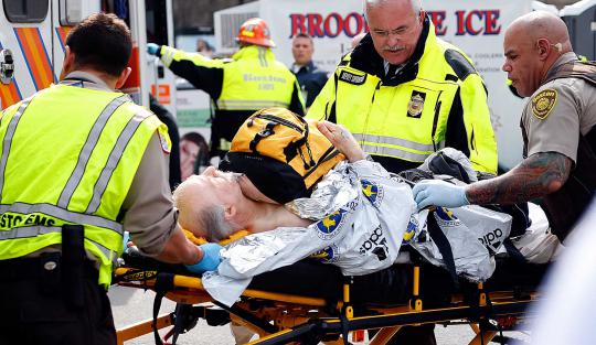 Ledakan bom saat lomba marathon, 3 tewas & ratusan luka-luka