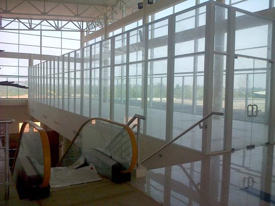 Melihat penyelesaian pembangunan Bandara Raja Haji Fisabilillah