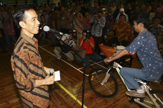 Jokowi gelar dialog bersama siswa SMA 6 dan 70 di Bulungan