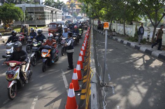 Akses Jalan Tambak di Manggarai ditutup