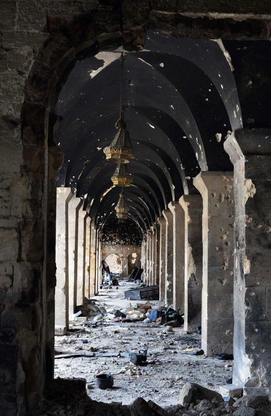 Hancurnya Masjid Umayyad akibat perang Suriah