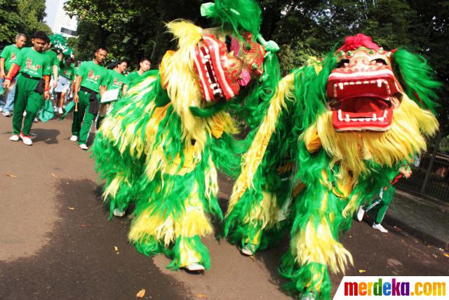 Foto : Barongsai meriahkan karnaval kostum di Senayan 