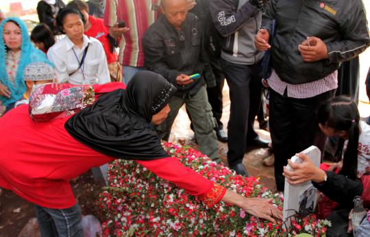 Makam Uje masih banyak didatangi para peziarah