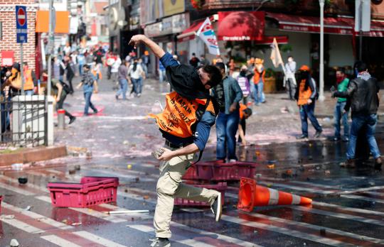 Peringatan May Day di Turki diwarnai aksi bentrok