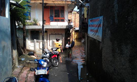 Kawasan Kampung Pulo terendam banjir 1 meter lebih
