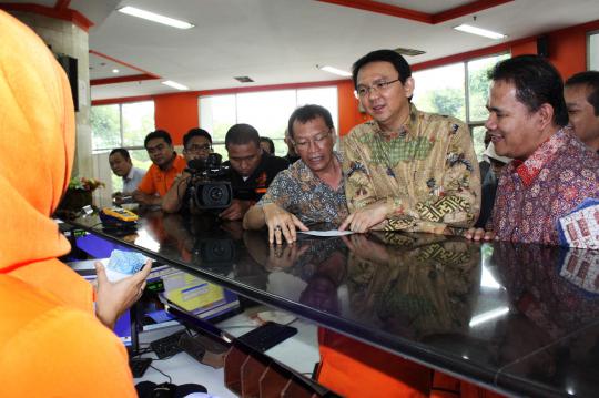 Ahok: Bayar PBB sekarang bisa via kantor Pos