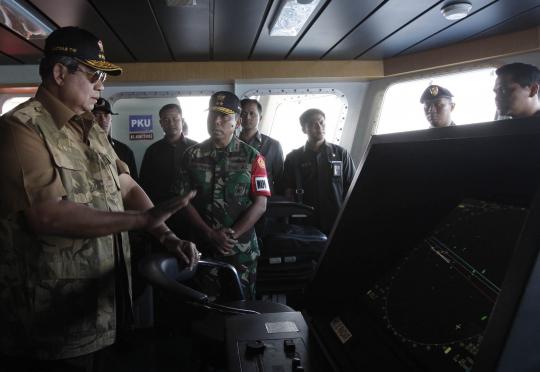 Presiden SBY tinjau latihan gabungan TNI di perairan Pulau Jawa