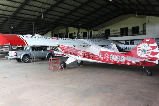 Pesawat latih yang tergelincir di Pondok Cabe 