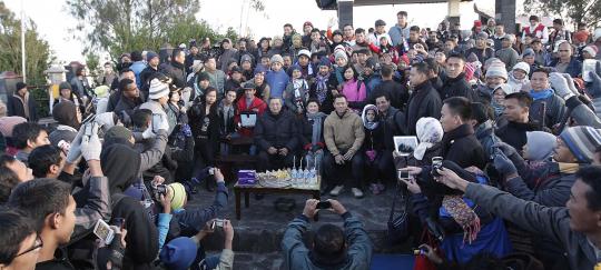 Presiden SBY dan keluarga nanjak Gunung Bromo