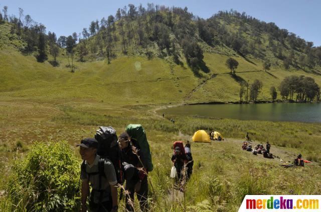 Foto : Kisah para pendaki di Gunung Semeru merdeka.com
