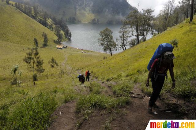Foto : Kisah para pendaki di Gunung Semeru merdeka.com