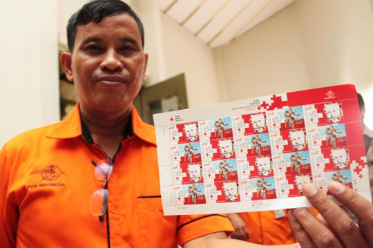 Pos Indonesia pamerkan perangko Palang Merah Internasional