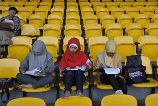 Ratusan calon mahasiswa ikuti Try Out Akbar 2013 di GBK