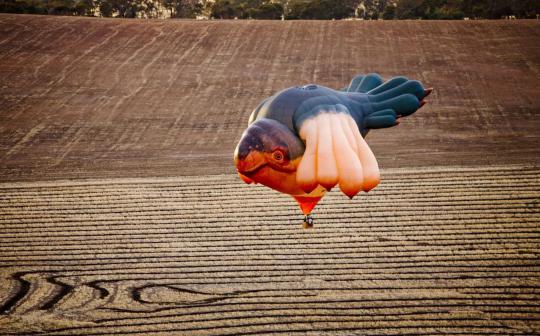 Melihat 'Skywhale' balon udara terbesar di dunia