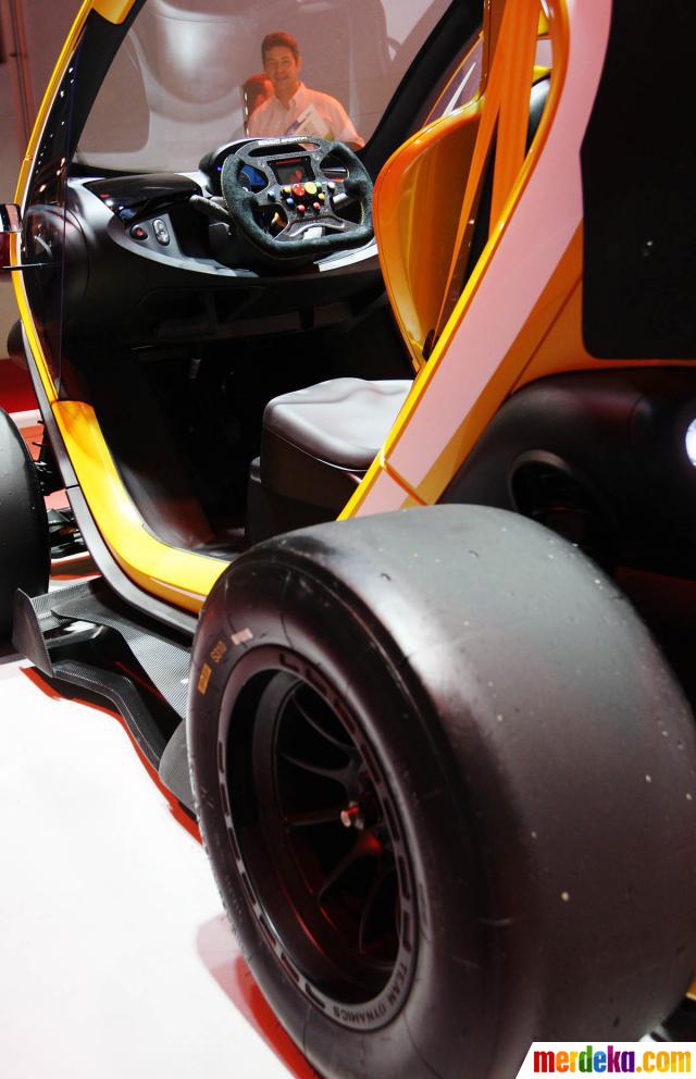 Foto Renault  Twizy Sport  F1 mobil  listrik secepat F1 