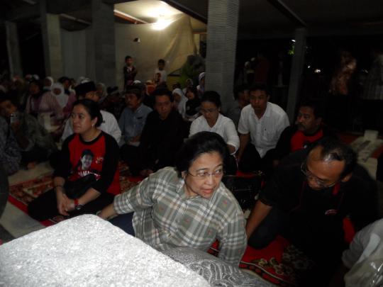 Usai kampanyekan Ganjar, Megawati ziarah ke makam Sunan Kalijogo