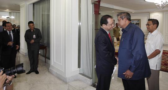 SBY rapat konsultasi dengan DPR di Kantor Presiden