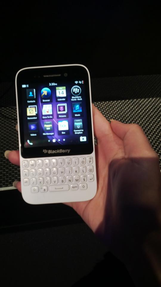 Bocoran foto BlackBerry Q5