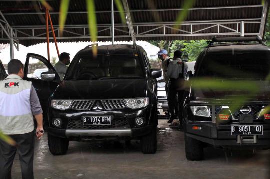 KPK sita enam mobil mewah Luthfi Hasan di PKS