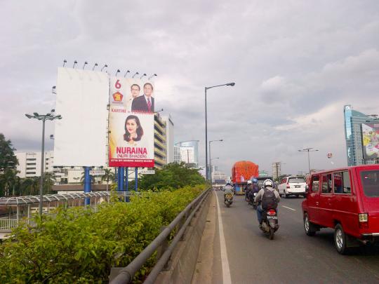 Baliho Prabowo masih berdiri di Kuningan