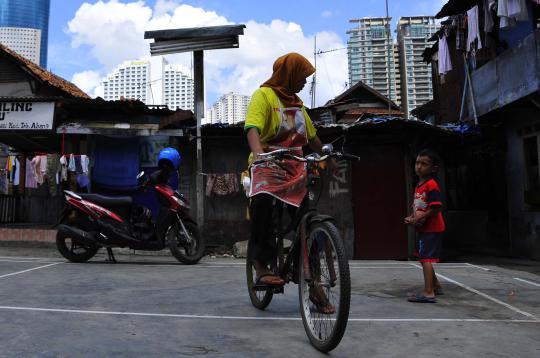 Laju pertumbuhan penduduk Indonesia terus meningkat