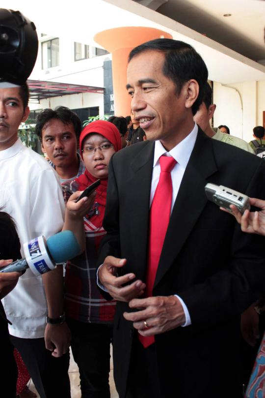 Jokowi jumpa pers di Komnas HAM terkait normalisasi Pluit