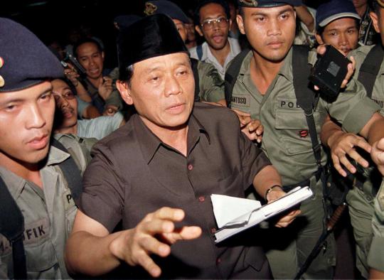 Mengenang 15 tahun momen lengsernya rezim Soeharto