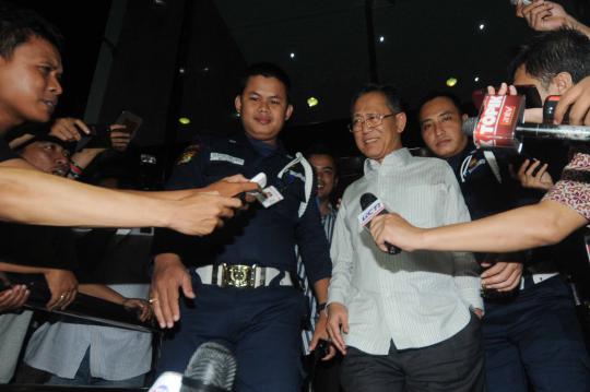Wali Kota Bandung Dada Rosada usai diperiksa KPK