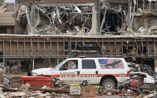 51 Orang tewas tertimbun reruntuhan akibat tornado di Oklahoma
