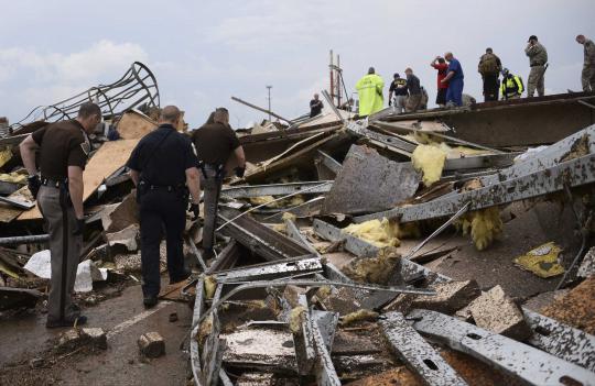 51 Orang tewas tertimbun reruntuhan akibat tornado di Oklahoma