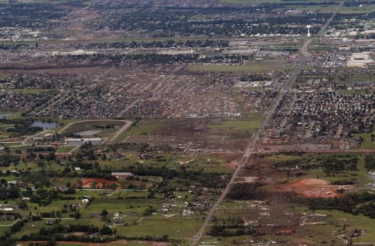 Ketika ratusan rumah rata disapu badai tornado