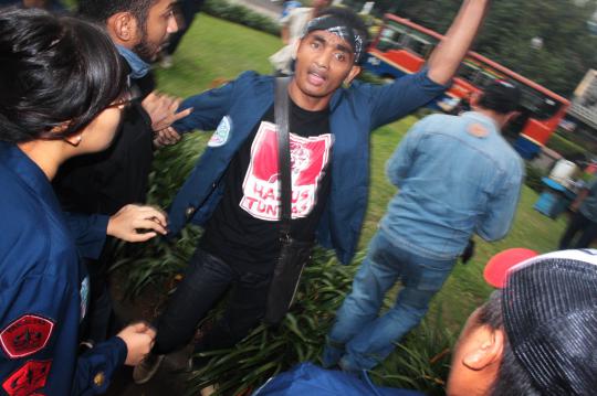 Demo mahasiswa Trisakti di Istana diwarnai aksi ricuh