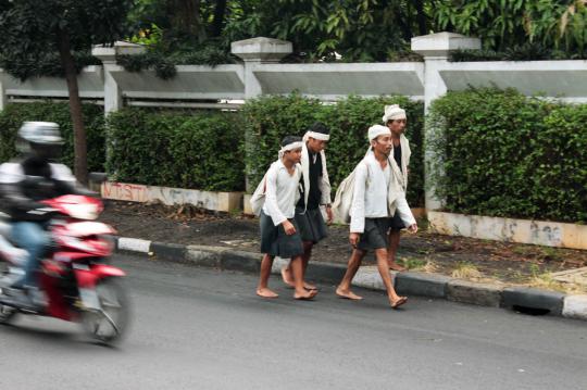 4 Orang suku Baduy keliling Ibu Kota