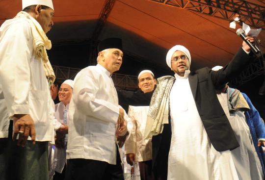 Hatta Rajasa hadiri Isra Miraj di Monas