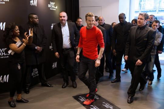 David Beckham jualan celana dalam